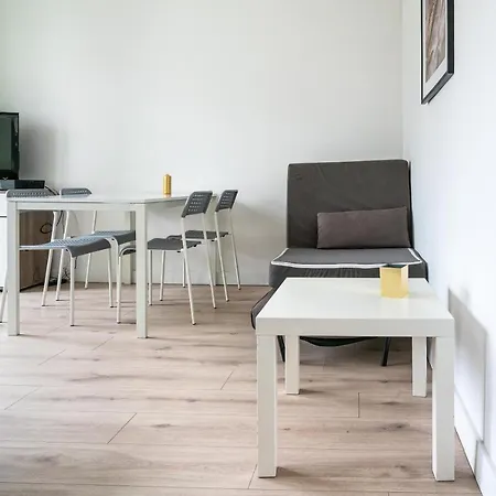 Apartment Bright And Cozy- Golden Apartments- Center&k2 Warsaw